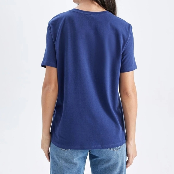 New with tag short sleeve t-shirt - Picture 7 of 7